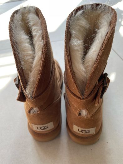 UGG Remora Buckle boot in chestnut suede with a wool lining size UK 3 brand New