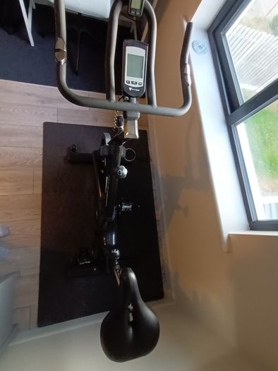HIT Fitness G8 Indoor Cycling Bike