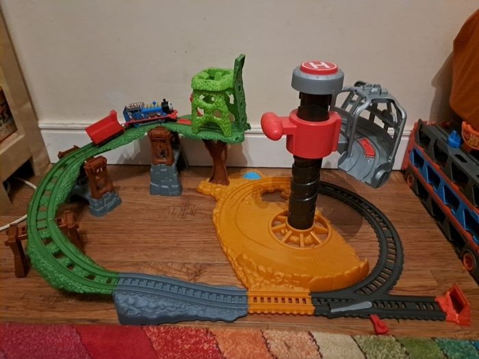thomas and friends, safari tiger adventure motorised engine