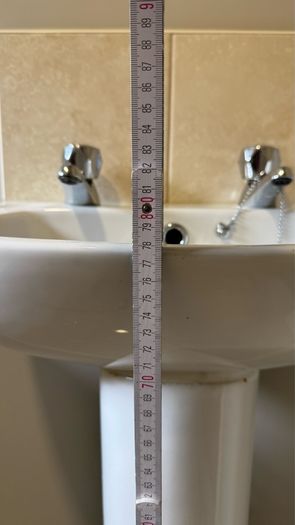 Bathroom Pedestal Basin / Sink with Taps