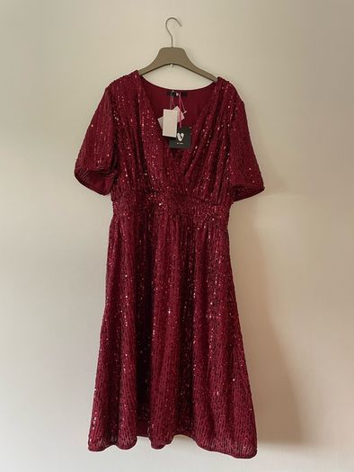 V by Very Occassion Stunning dress long length with sequins size 18 New with tags