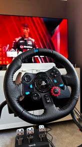 Logitech G29 Driving Force Racing Wheel for PlayStation and PC + Playseat Challenge