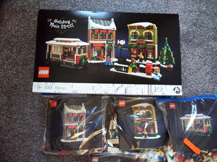 LEGO Winter Village Holiday Main Street 10308