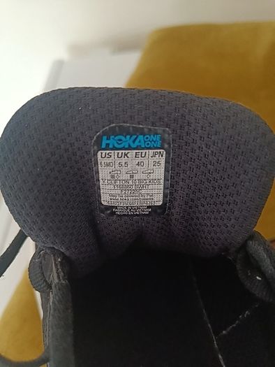 Hoka Clifton 10
