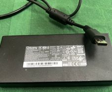 MSI GE76, GE66 Raider Leopard 20V 12A 240w Laptop Charger |