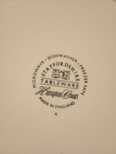 Vintage Strafford shire Hampton set