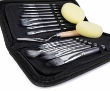 15 pcs Paint Brush Set for Acrylic Oil Watercolour Gouache Painting Includes Pop-up Carrying Case with Palette Knife and 2 Sponges