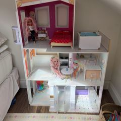 Rainbow High Doll's House