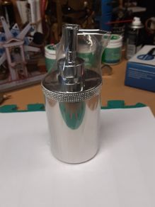 Soap dispenser
