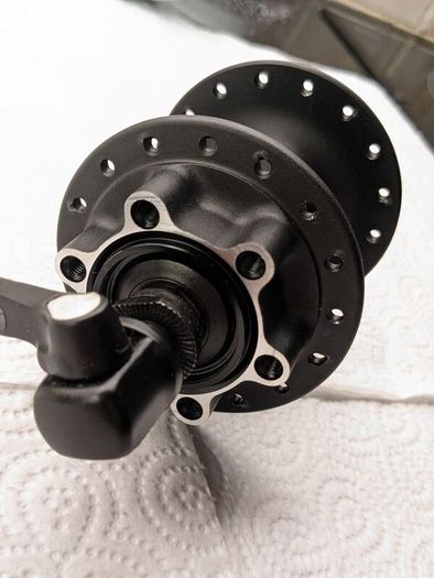 Shimano HB-M525A front disc hub incl. QR skewer