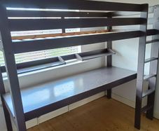 Single bunk with workspace below