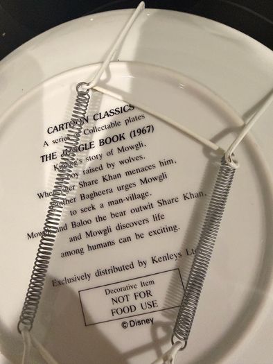 Rare Disney plates mint