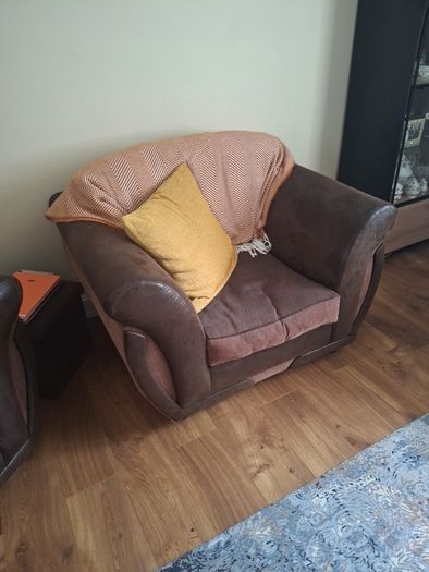 couch arm chairs