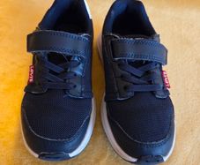 Levis shoes, size 10.5 (UK 28)