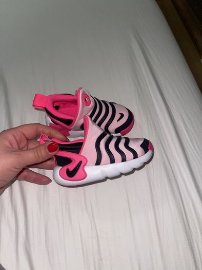 nike shoes baby size 5.5 uk