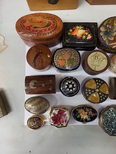 Trinket boxes vintage