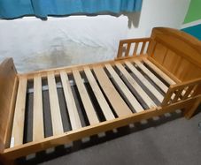Solid Pine, Toddler bed