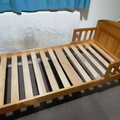 Solid Pine, Toddler bed