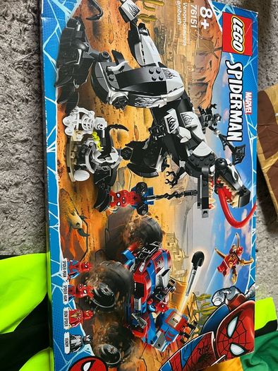 Lego Spider-man Venomosaurus Ambush