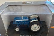 1:32 scale farm models