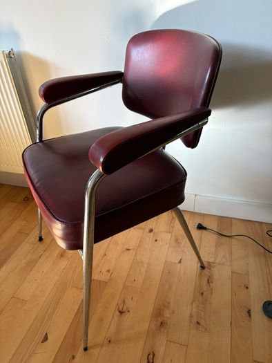 Fabulous Authentic Mid Century Chrome/ leatherette red Armchair