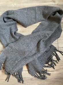 Lambswool winter scarf
