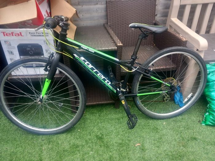 teenager mountain bike