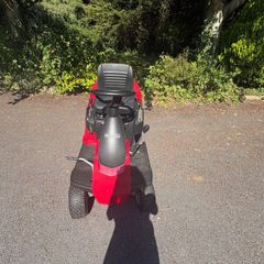 Ride On Lawnmower   827m   Mountfield
