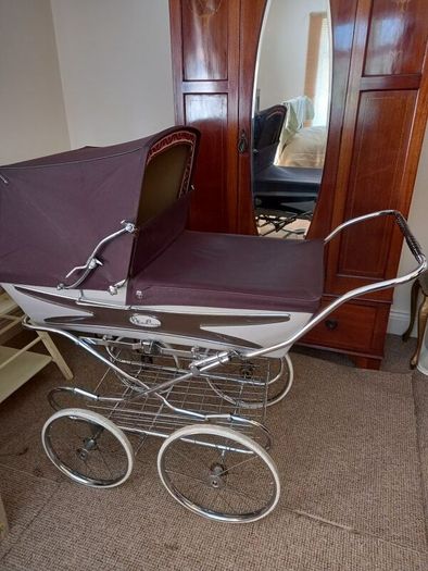 vintage silvercross pram