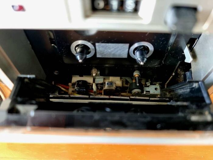Hi-Fi Stereo Sound System CSC-950L, Satisfactory working condition. Need cassette service.