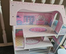 Doll house