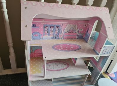 Doll house