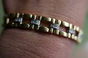 Vintage Gold Plated Bracelet (no hallmarked)