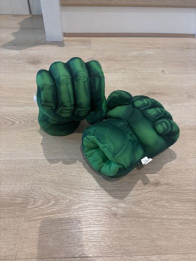 Hulk Hands