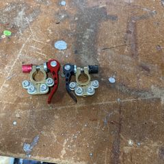 Camper Battery Terminals