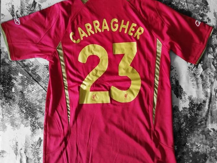 Liverpool (carragher 23) Retro Jersey , Size L