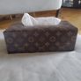 tissue box Image 4