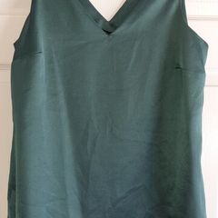 F&F Dark Green Sateen Top. Size 14. New