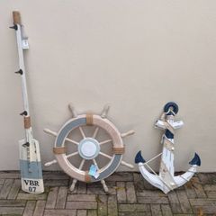 Wall fittings/art ( marine themed)