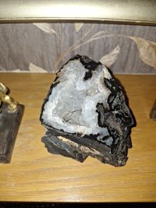 Black agate druzy