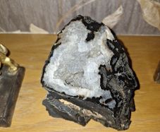 Black agate druzy