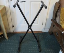 2 folding Piano/keyboard stands