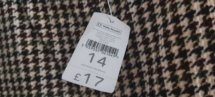Ladies clothes