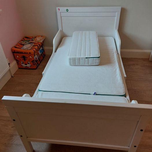 Child's bed
