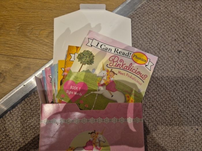 I can read Pinkalicious Phonics Set of 12 Books