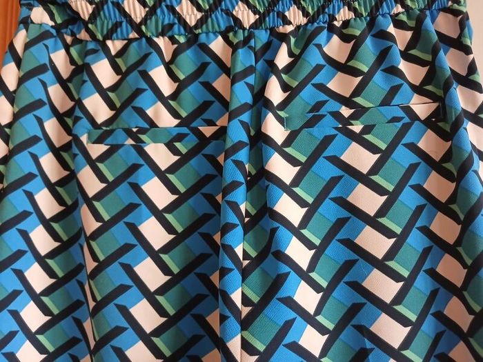 M&S Ladies Blue Printed wide leg trousers Size 10L includes post