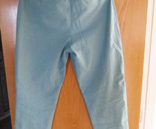 Levi pack 2 chinos 1 trousers 1 cargo pants fits L and XL