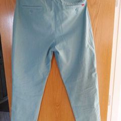 Levi pack 2 chinos 1 trousers 1 cargo pants fits L and XL