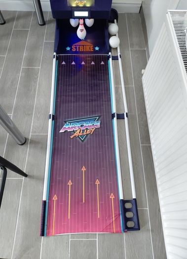 Bowling alley