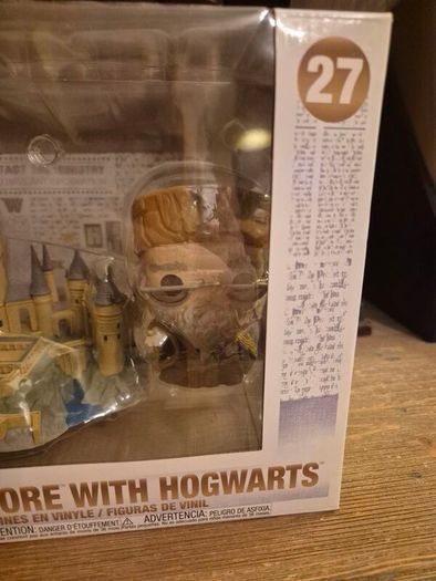 Funko Pop Town Albus Dumbledore with Hogwarts 27 (Mint & Unopened)